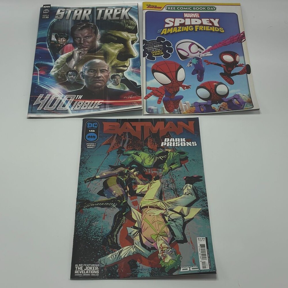 Comics Lot Of 3 Star Trek #400, Marvel Spidey & His Amazing Friends, Batman #146